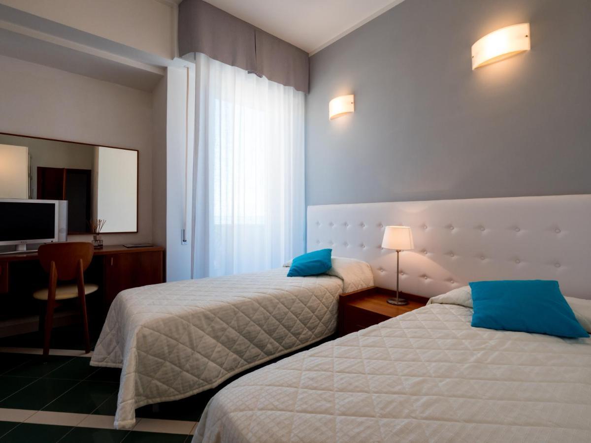 Hotel Metropol Senigallia Kültér fotó