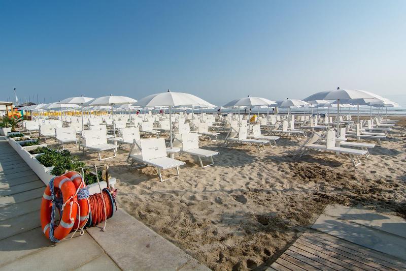 Hotel Metropol Senigallia Kültér fotó