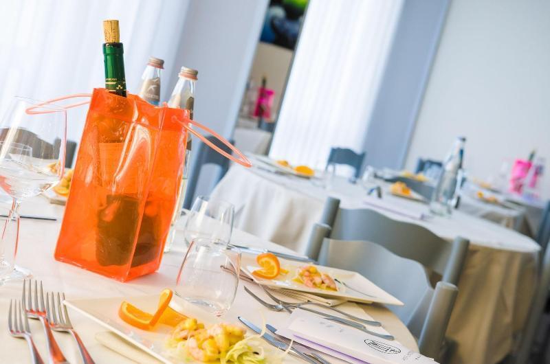 Hotel Metropol Senigallia Kültér fotó